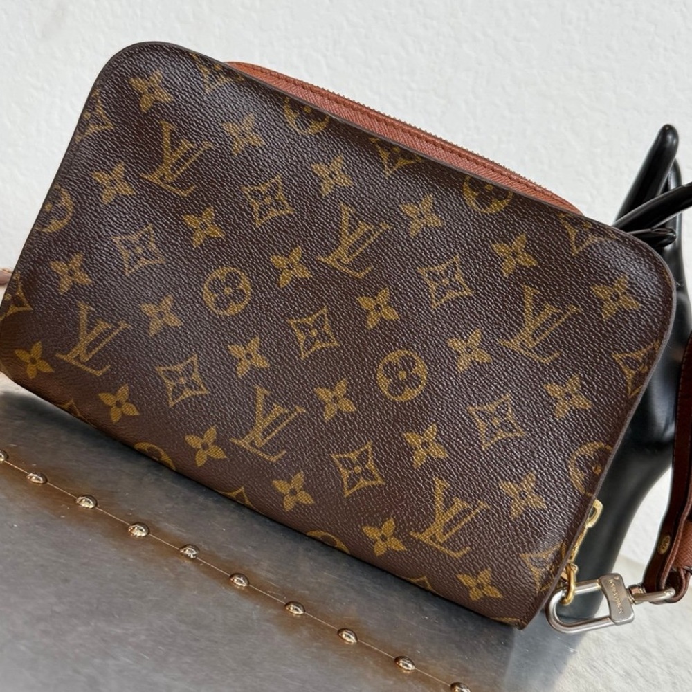 LOUIS VUITTON
Monogram Orsay Clutch Handbag
Pre-Loved💕 - Picture 2 of 12